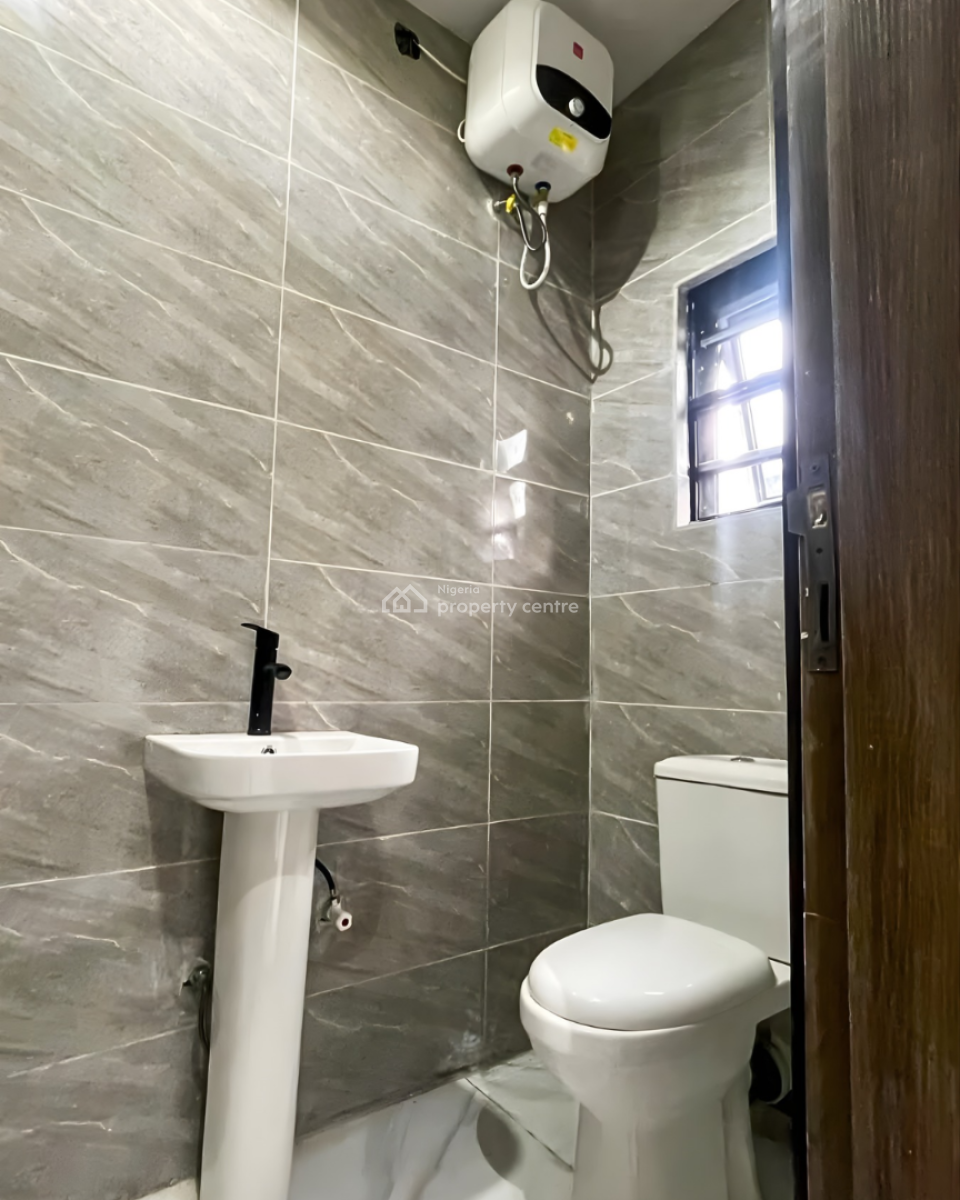 Tear Rubber Contemporary 4 Bedroom Bungalow in an Estate, Omachi Estate, Rumuodomaya, Port Harcourt, Rivers, Detached Duplex for Sale