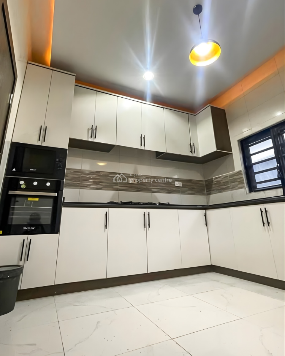 Tear Rubber Contemporary 4 Bedroom Bungalow in an Estate, Omachi Estate, Rumuodomaya, Port Harcourt, Rivers, Detached Duplex for Sale