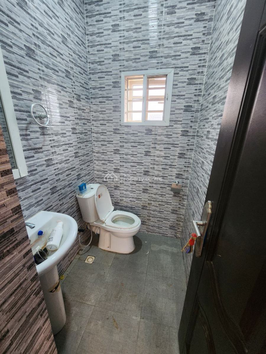 Luxury Two Bedroom Block of Flat, Dawaki District, Dawaki, Gwarinpa, Abuja, Flat / Apartment for Rent