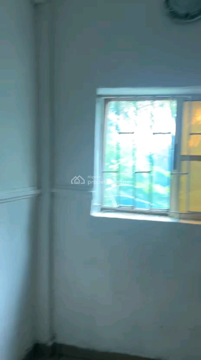 Well Maintained Spacious 2 Bedroom Flat Both Rooms Ensuite, Atunrase Estate, Gbagada, Lagos, Flat / Apartment for Rent