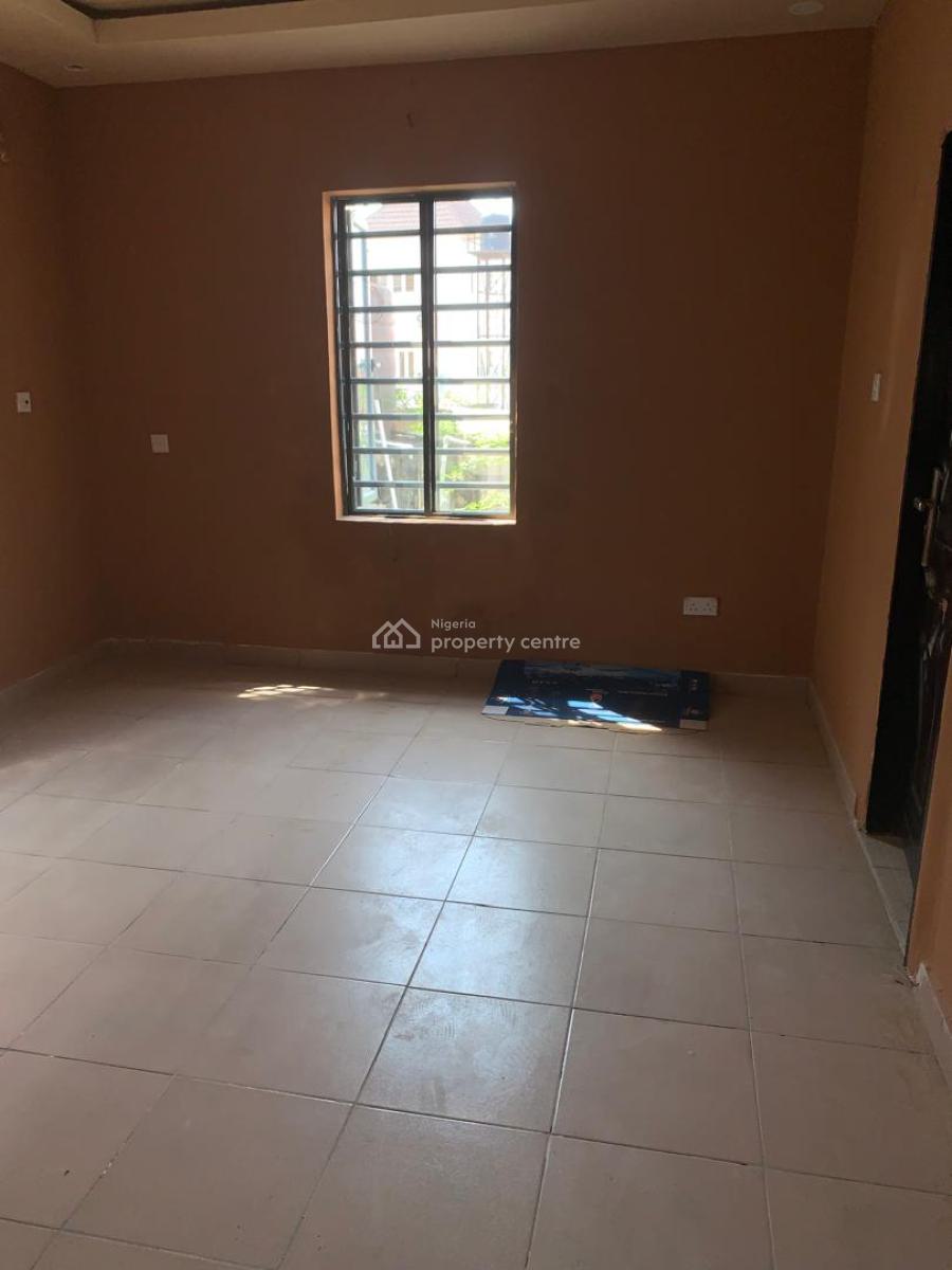 a 3 Bedroom Flat, Ologolo, Lekki, Lagos, Flat / Apartment for Rent