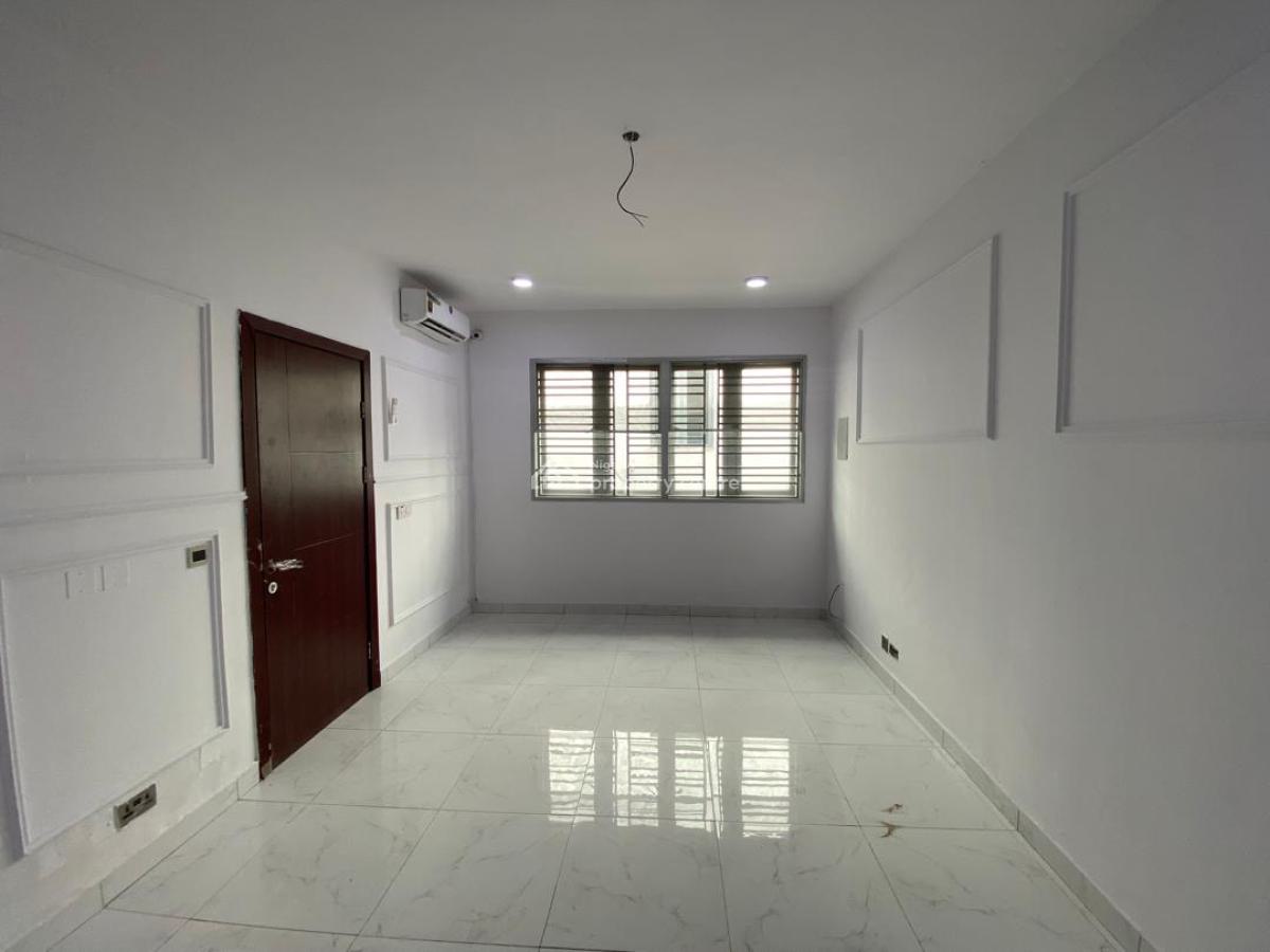 5 Bedrooms Duplex with Bq, Richmond Gate Estate, Ikate, Lekki, Lagos, Semi-detached Duplex for Sale