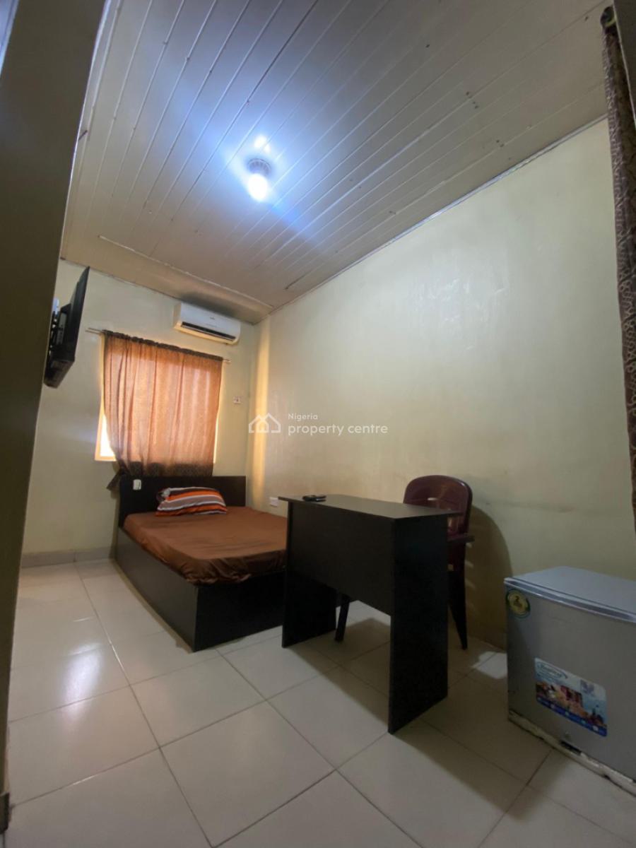 Furnished Room Selfcon with Sweet Modern Facilities, Ui Second Gate,ui Ibadan, Ibadan, Oyo, Self Contain (single Rooms) for Rent