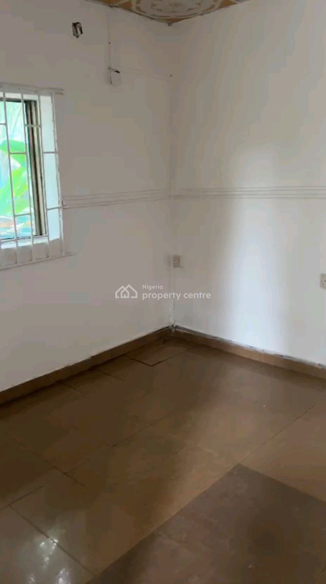 Well Maintained Spacious 2 Bedroom Flat Both Rooms Ensuite, Atunrase Estate, Gbagada, Lagos, Flat / Apartment for Rent