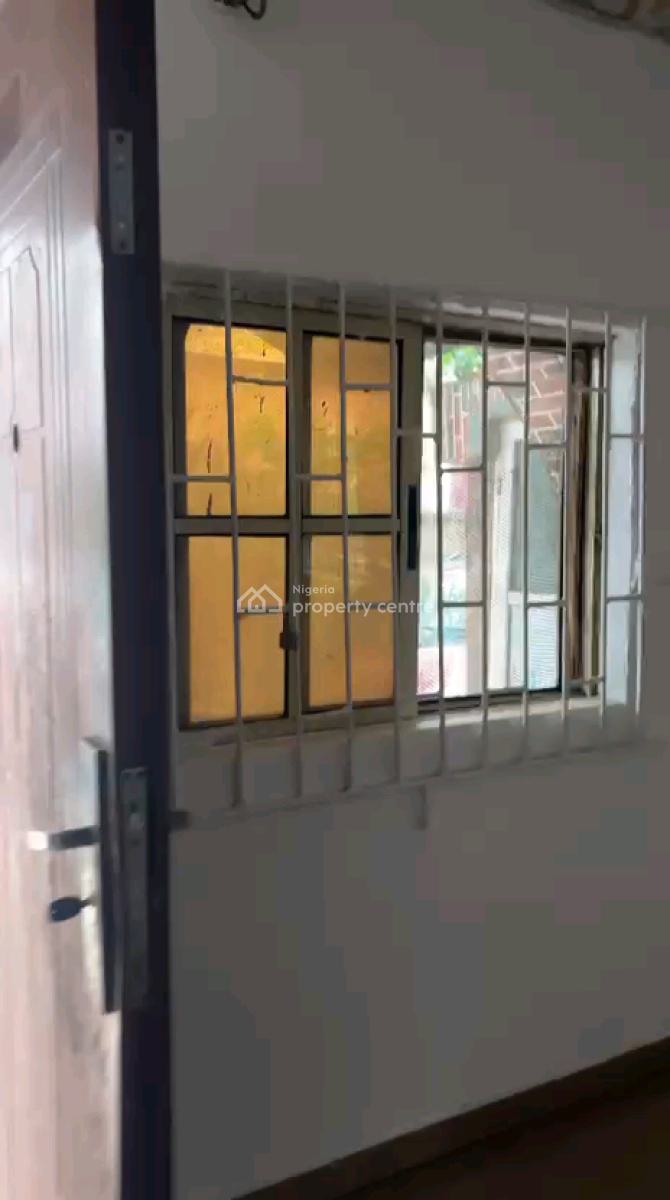 Well Maintained Spacious 2 Bedroom Flat Both Rooms Ensuite, Atunrase Estate, Gbagada, Lagos, Flat / Apartment for Rent