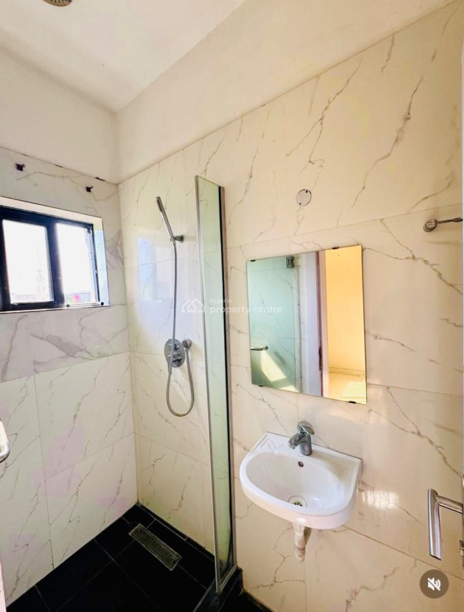 Beautiful 2 Bedroom Apartment, Lekki Phase 1, Lekki, Lagos, Flat / Apartment for Rent