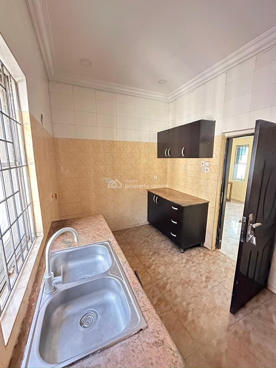 2 Bedroom Apartment, Lekki Phase 1, Lekki, Lagos, Flat / Apartment Short Let