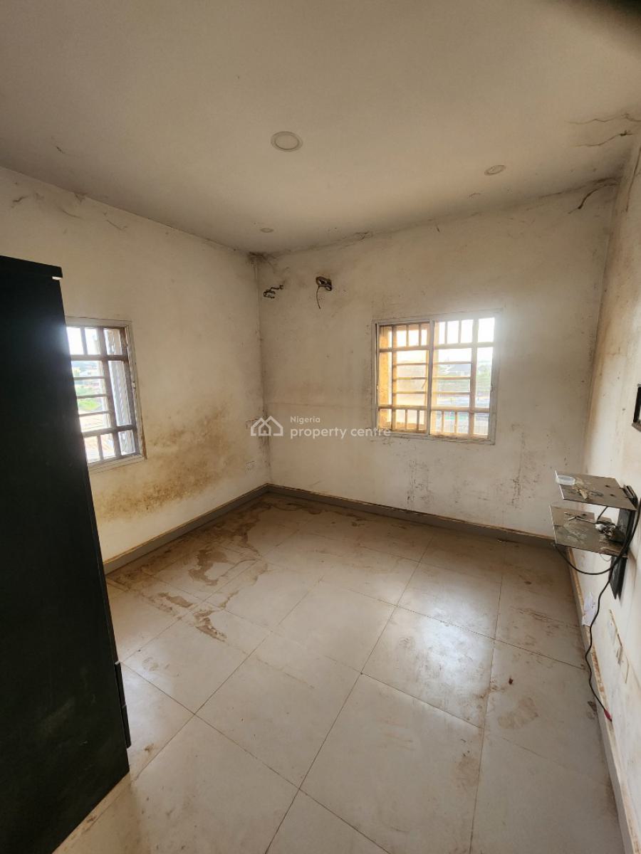 Luxury Two Bedroom Block of Flat, Dawaki District, Dawaki, Gwarinpa, Abuja, Flat / Apartment for Rent