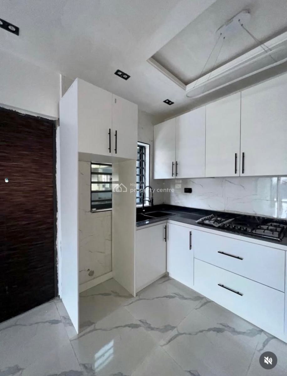 Spacious 2 Bedroom Serviced Apartment, Ologolo, Lekki, Lekki, Lagos, Flat / Apartment for Rent