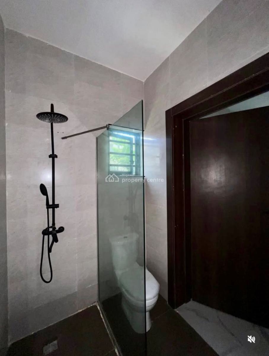 Spacious 2 Bedroom Serviced Apartment, Ologolo, Lekki, Lekki, Lagos, Flat / Apartment for Rent