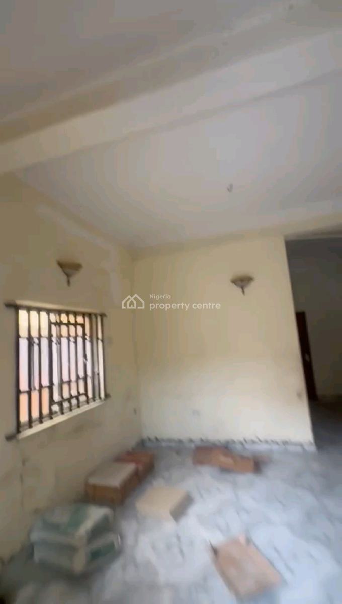 Renovated , Decent and Spacious 3bedroom Flats, All Rooms Ensuites, Off Bajulaye Road, Shomolu, Lagos, Flat / Apartment for Rent