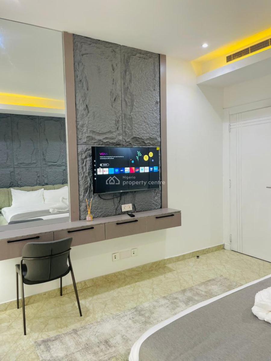 1 Bedroom Apartment with a Private Cinema and Bathub, Lekki Phase 1, Lekki, Lagos, Flat / Apartment Short Let