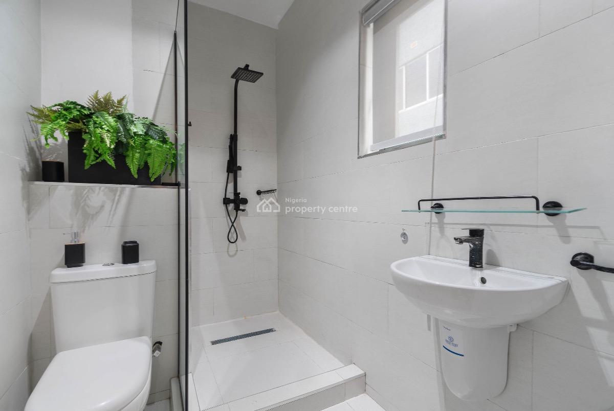 Luxury 2 Bedroom Apartment with 3 Balconies and Other Top Notch Amen, Lekki Phase 1, Lekki, Lagos, Flat / Apartment Short Let