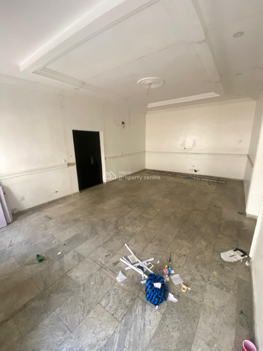 Well Maintained 4 Bedroom Semi Detached Duplex with Bq, Lekki Phase 1, Lekki, Lagos, Commercial Property for Rent