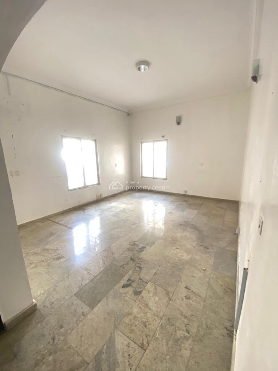 Well Maintained 4 Bedroom Semi Detached Duplex with Bq, Lekki Phase 1, Lekki, Lagos, Commercial Property for Rent