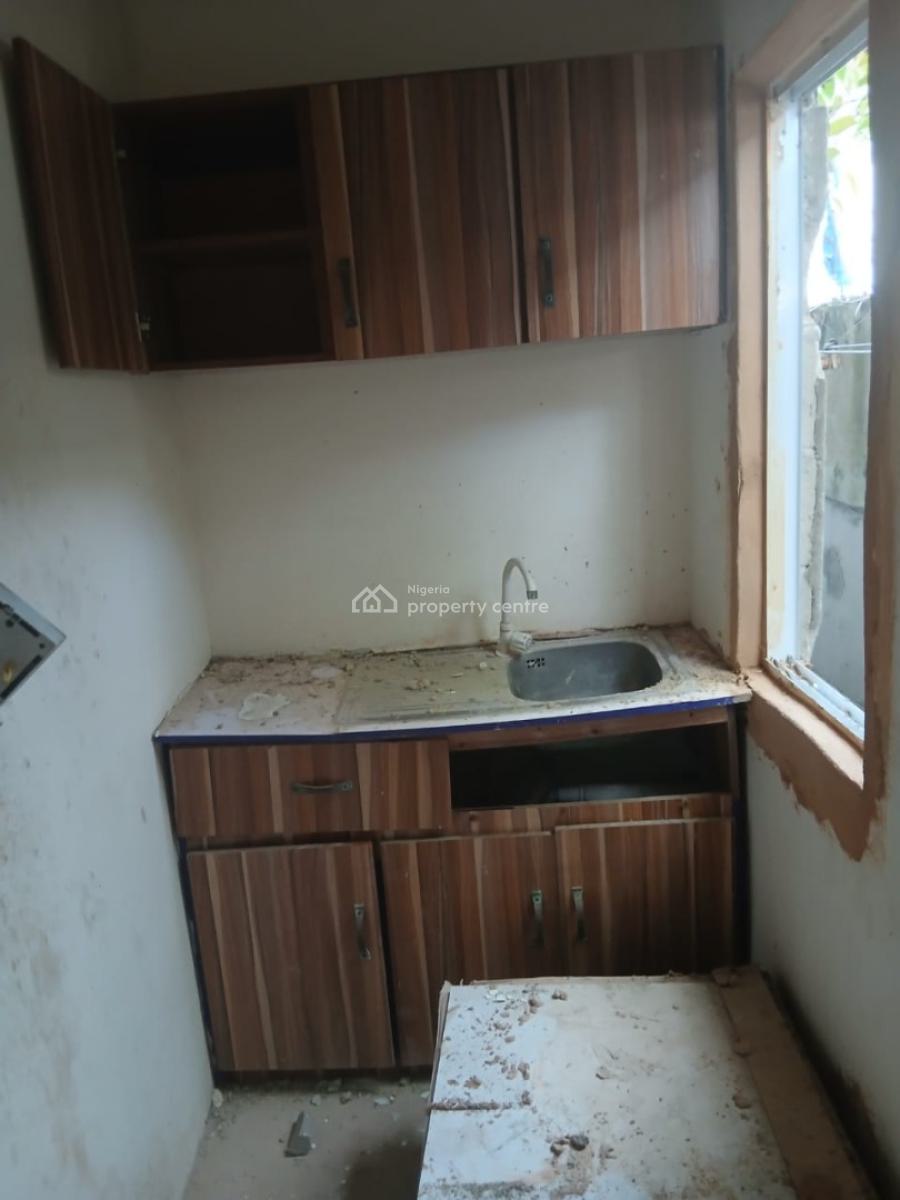 Two Rooms Bq Miniflat, Dolphin Estate, Ikoyi, Lagos, Mini Flat (room and Parlour) for Rent