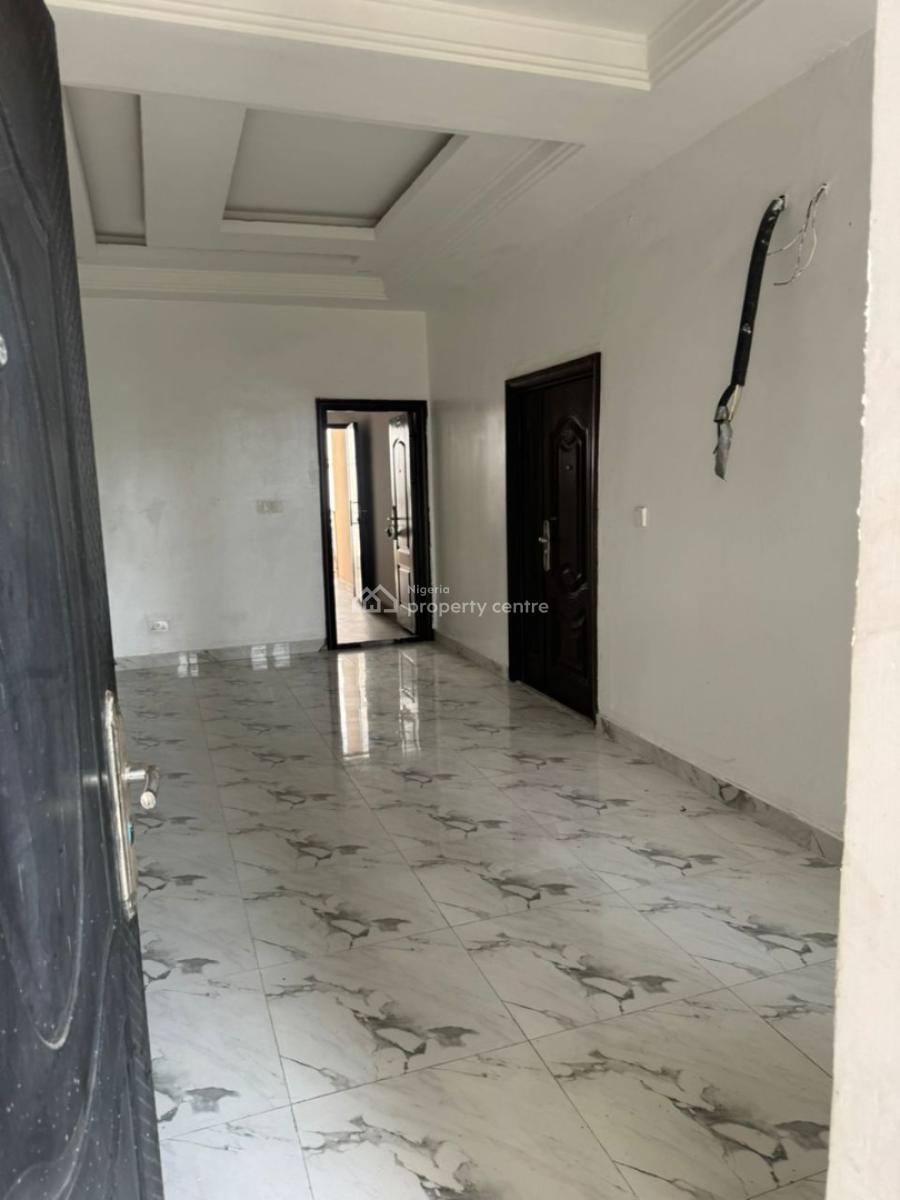 Spacious Room in a Shared Kitchen, Royal Pine Estate Gate 3, Orchid, Lekki, Lagos, Self Contain (single Rooms) for Rent