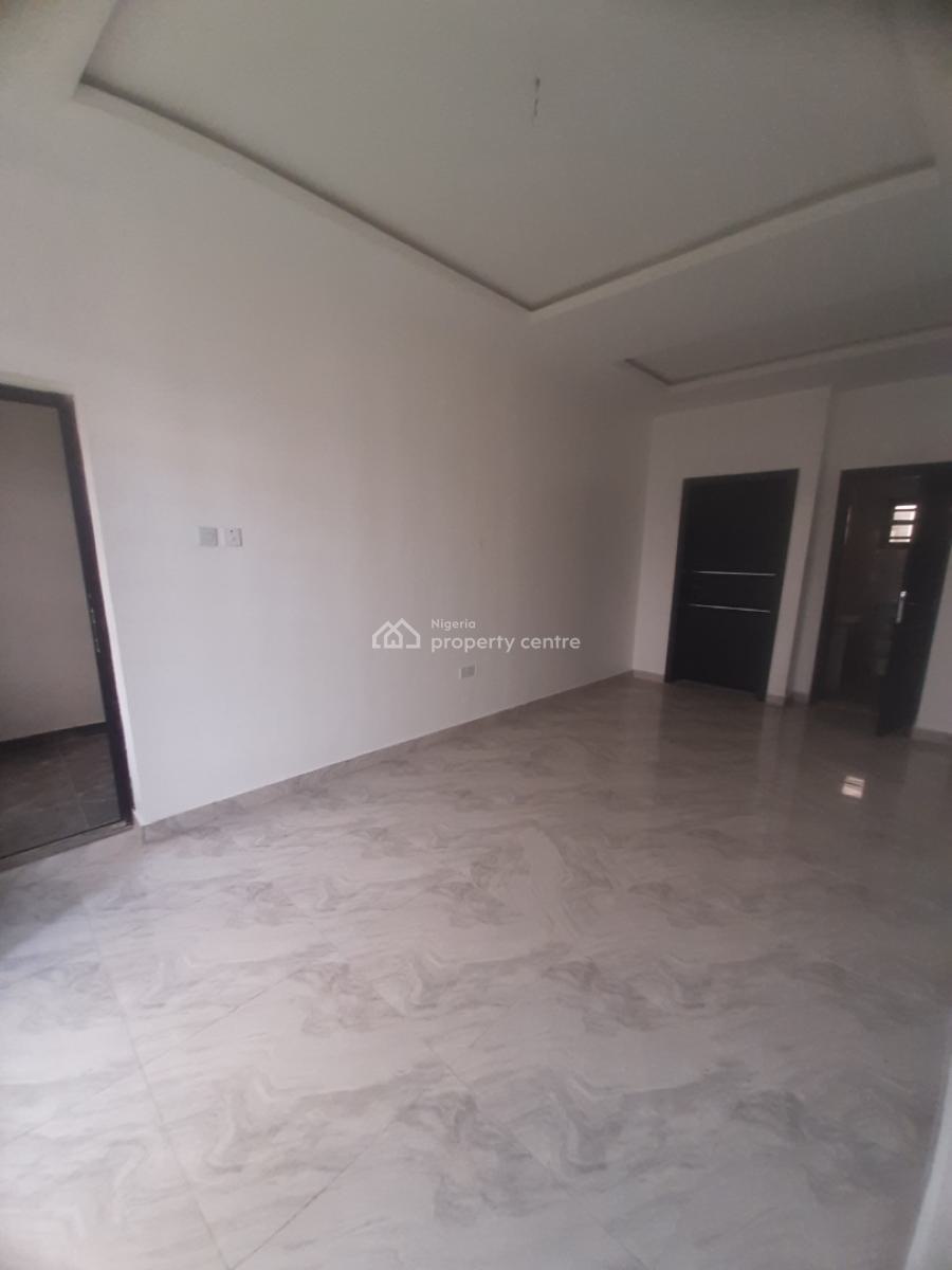 New 2 Bedroom En-suite Serviced Flat with Fitted Kitchen Cabinets, Com, Ologolo, Lekki, Lagos, Flat / Apartment for Sale