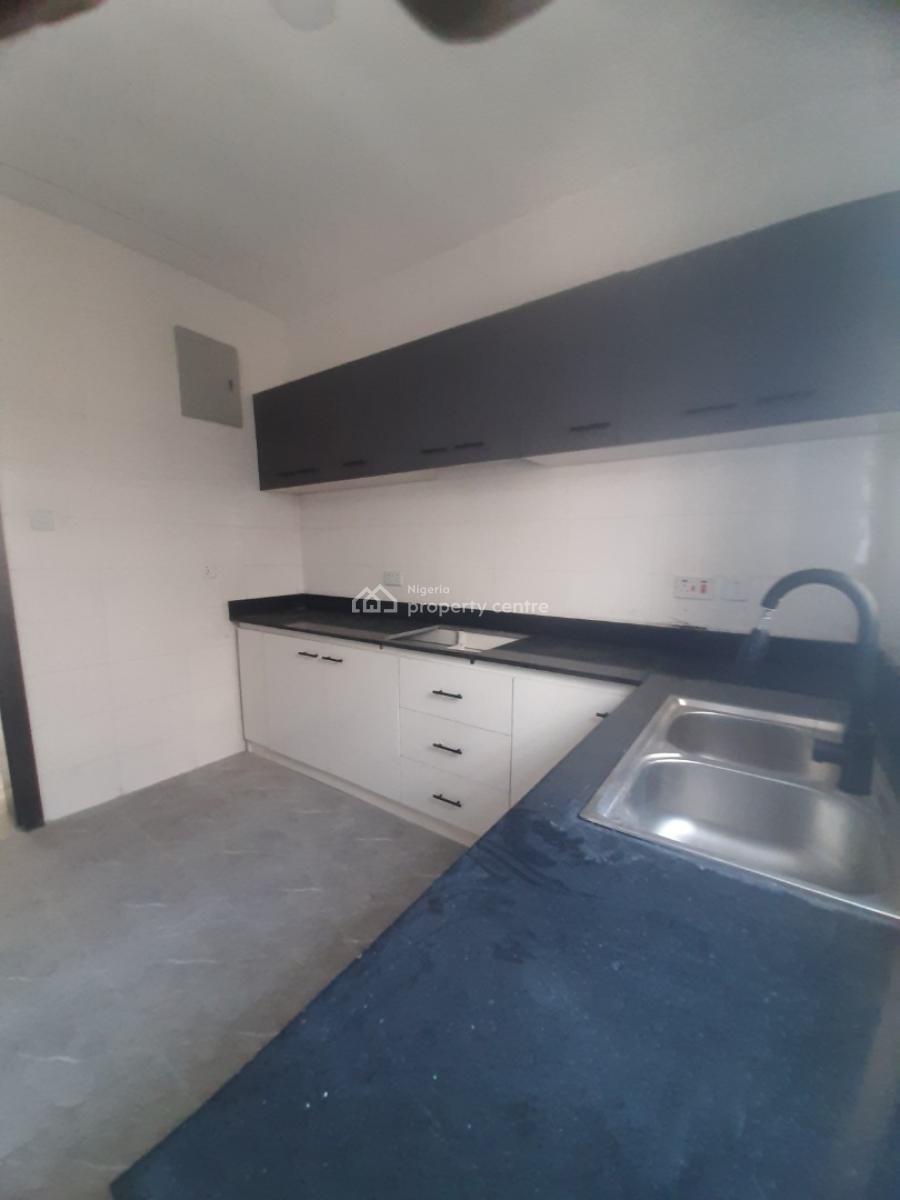 New 2 Bedroom En-suite Serviced Flat with Fitted Kitchen Cabinets, Com, Ologolo, Lekki, Lagos, Flat / Apartment for Sale