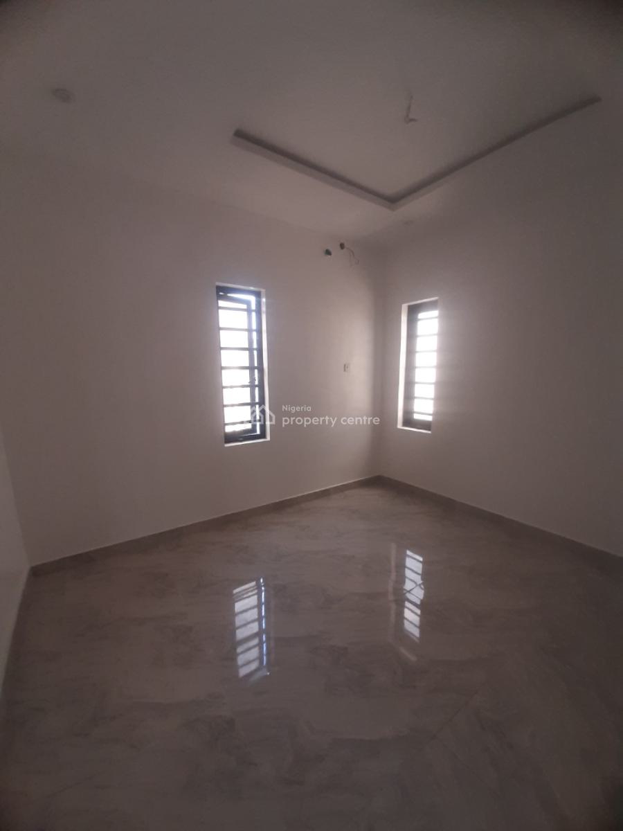 New 2 Bedroom En-suite Serviced Flat with Fitted Kitchen Cabinets, Com, Ologolo, Lekki, Lagos, Flat / Apartment for Sale