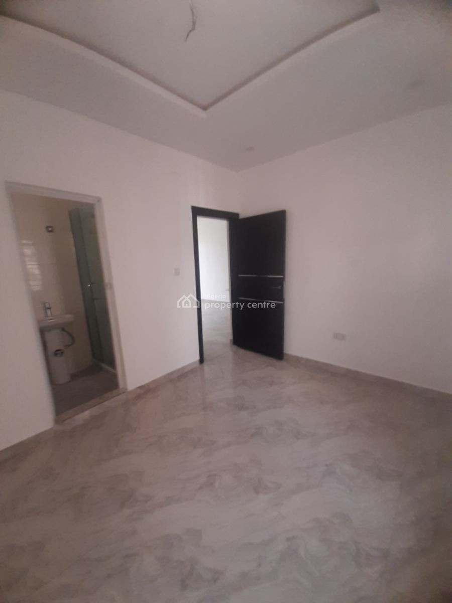 New 2 Bedroom En-suite Serviced Flat with Fitted Kitchen Cabinets, Com, Ologolo, Lekki, Lagos, Flat / Apartment for Sale
