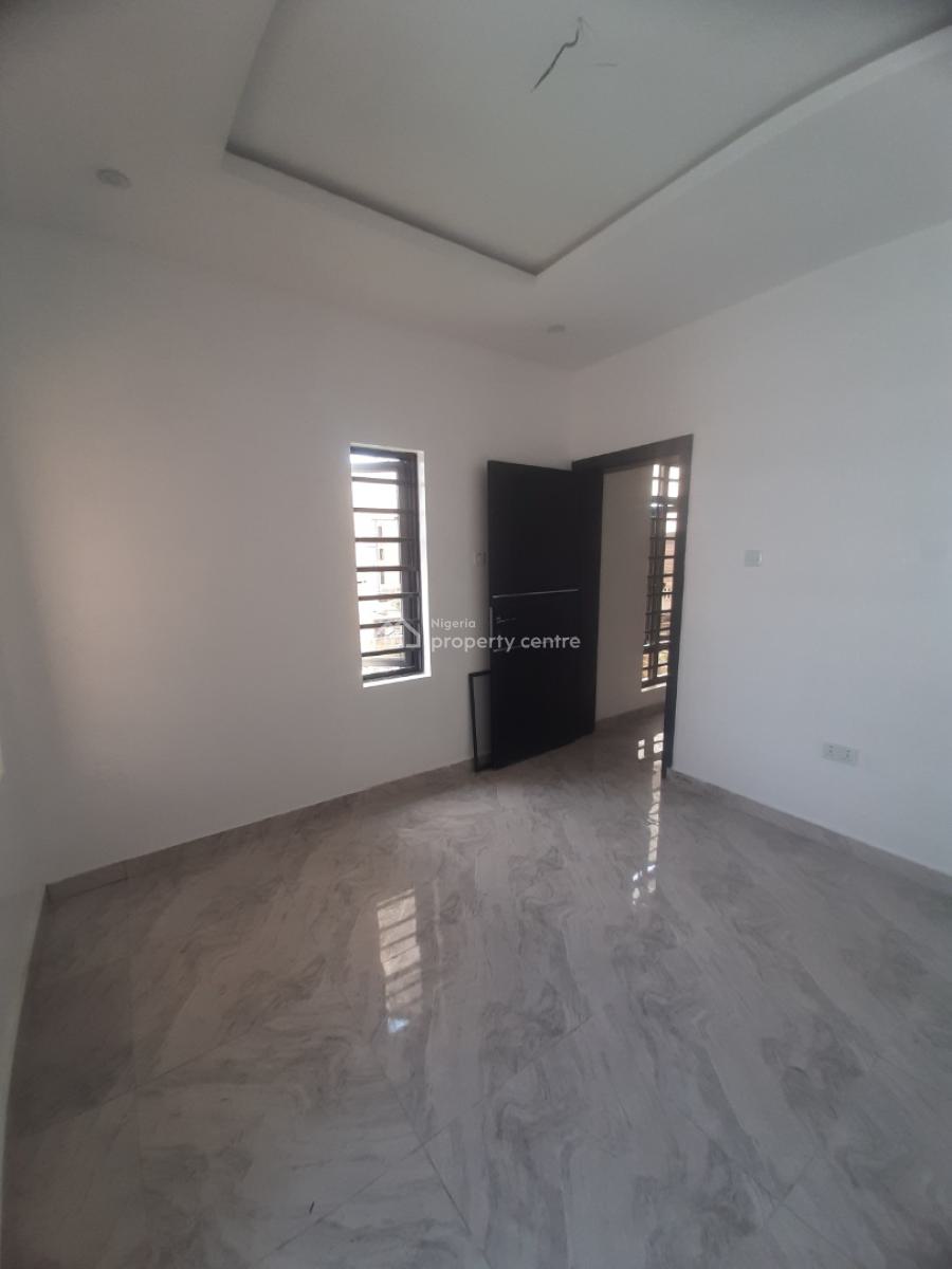 New 2 Bedroom En-suite Serviced Flat with Fitted Kitchen Cabinets, Com, Ologolo, Lekki, Lagos, Flat / Apartment for Sale