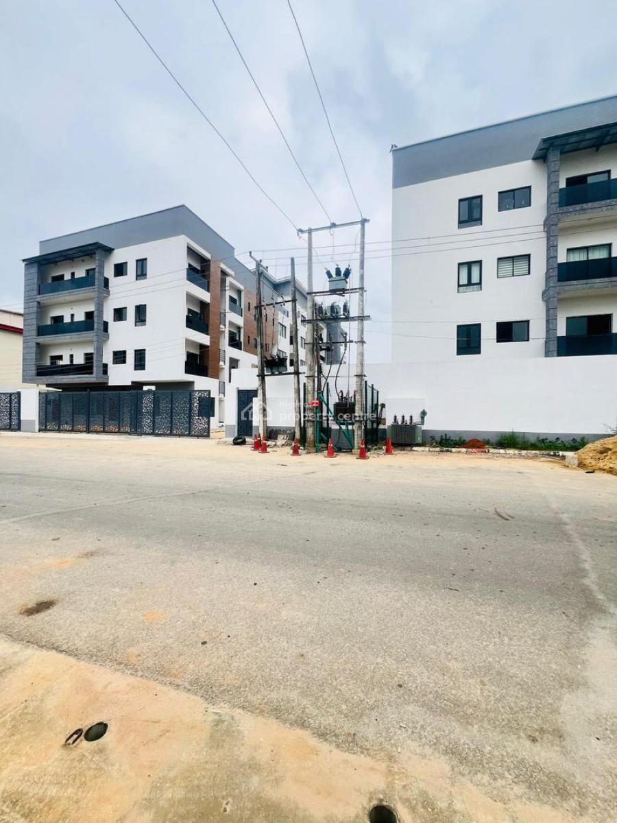 Luxury Eye Catchy 3vbedroom Apartment in a Secured and Serene Estate, Ikeja Gra, Ikeja, Lagos, Block of Flats for Sale