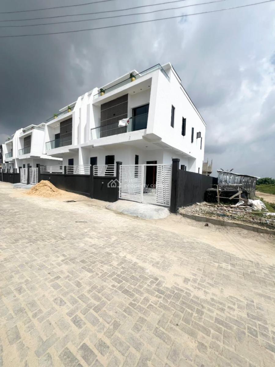 4 Bedrooms Semi-detached Duplex with Bq, Lekki, Ajah, Lagos, Semi-detached Duplex for Sale