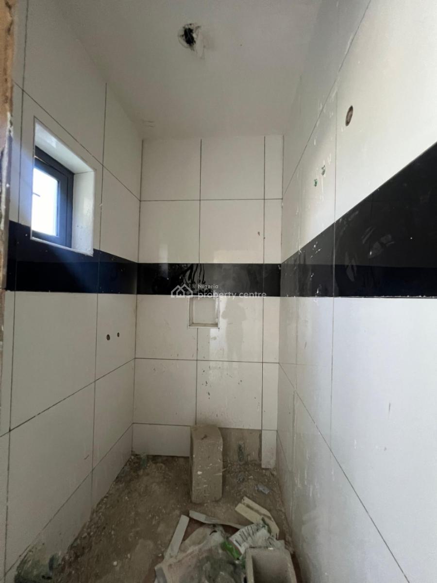 Classic 2 Bedroom Apartment with Pool in a Secure Estate, Ikate, Lekki, Lagos, Flat / Apartment for Sale