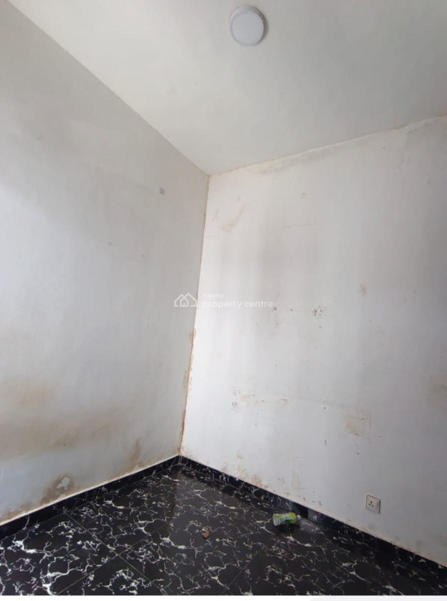 Clean Selfcon Available at Lbs, Lbs, Sangotedo, Ajah, Lagos, Self Contain (single Rooms) for Rent