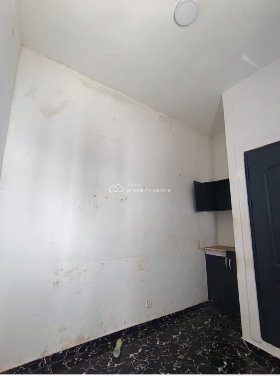 Clean Selfcon Available at Lbs, Lbs, Sangotedo, Ajah, Lagos, Self Contain (single Rooms) for Rent