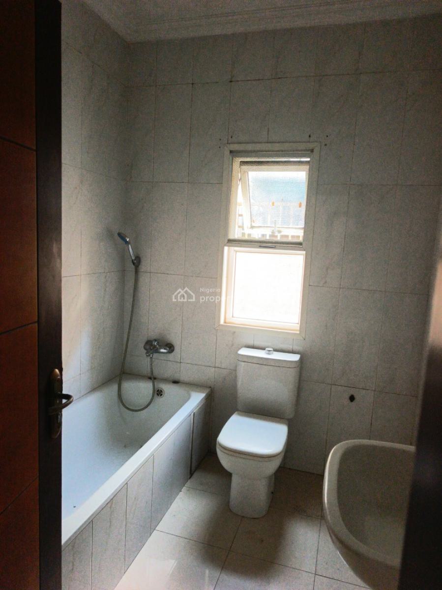 a Specious 3 Bedroom Apartment, Oniru, Victoria Island (vi), Lagos, Flat / Apartment for Rent