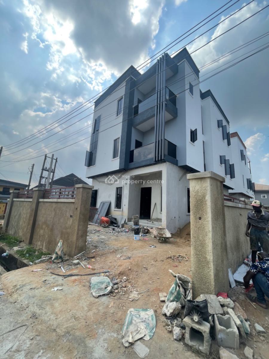 5 Bedroom House with a Bq, Magodo Gra Phase 1, Magodo, Lagos, Detached Duplex for Sale