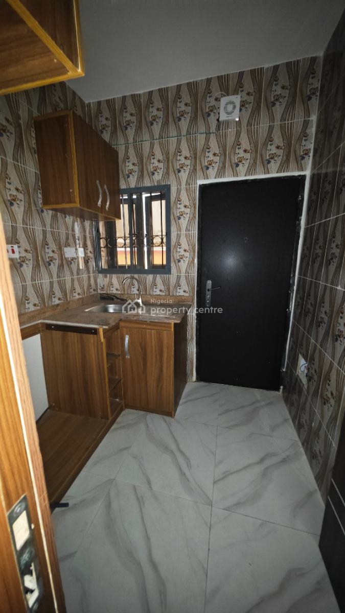 Self Service 3 Bedrooms Flat, Off Admiralty Way, Lekki Phase 1, Lekki, Lagos, Flat / Apartment for Rent
