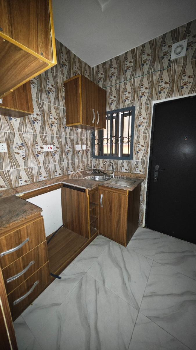 Self Service 3 Bedrooms Flat, Off Admiralty Way, Lekki Phase 1, Lekki, Lagos, Flat / Apartment for Rent