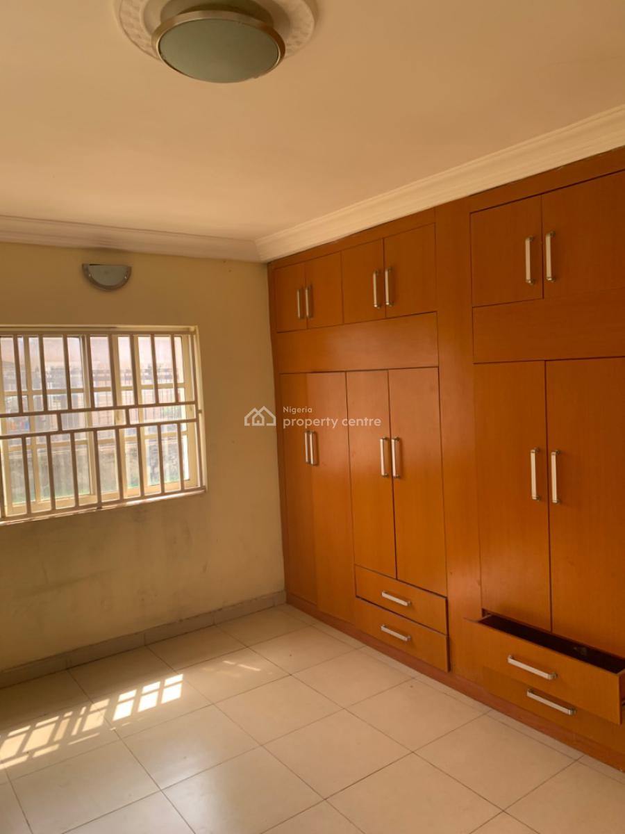 Spacious 3 Bedroom Bungalow, Gaduwa District, Gaduwa, Abuja, Detached Bungalow for Rent
