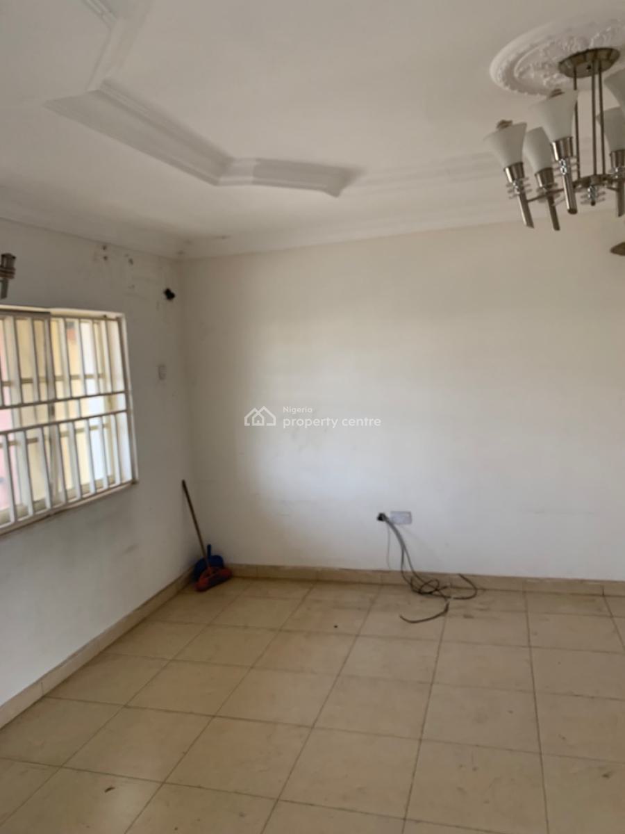 Spacious 3 Bedroom Bungalow, Gaduwa District, Gaduwa, Abuja, Detached Bungalow for Rent