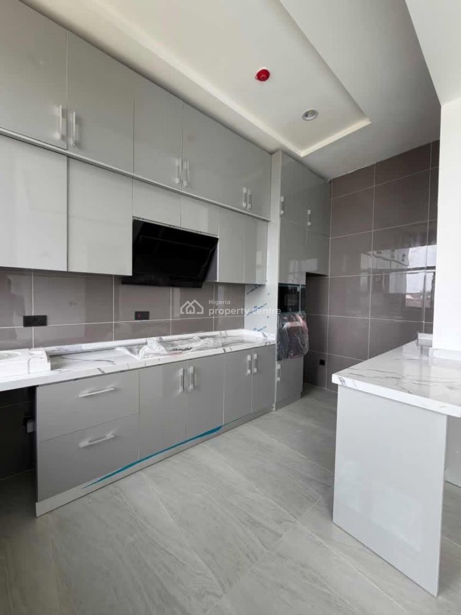 Fully Serviced 2 Bedroom Apartment with Swimming Pool, Lekki Phase 1, Lekki, Lagos, Flat / Apartment for Rent