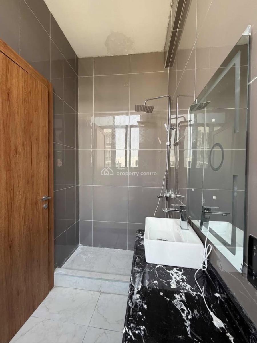 Fully Serviced 2 Bedroom Apartment with Swimming Pool, Lekki Phase 1, Lekki, Lagos, Flat / Apartment for Rent