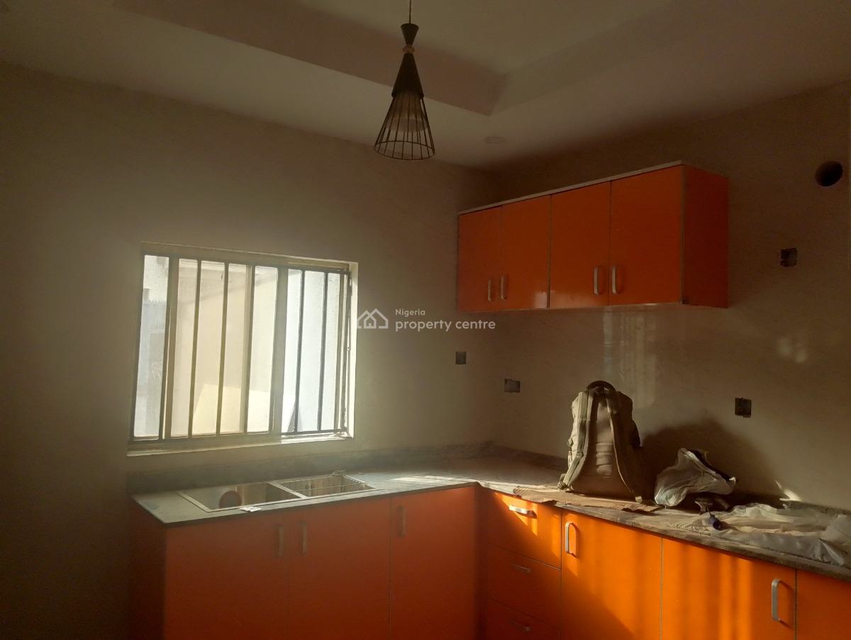 Well Renovated 4 Bedroom Semi Detached Duplex in an Estate, Adeniyi Jones, Ikeja, Lagos, Semi-detached Duplex for Rent