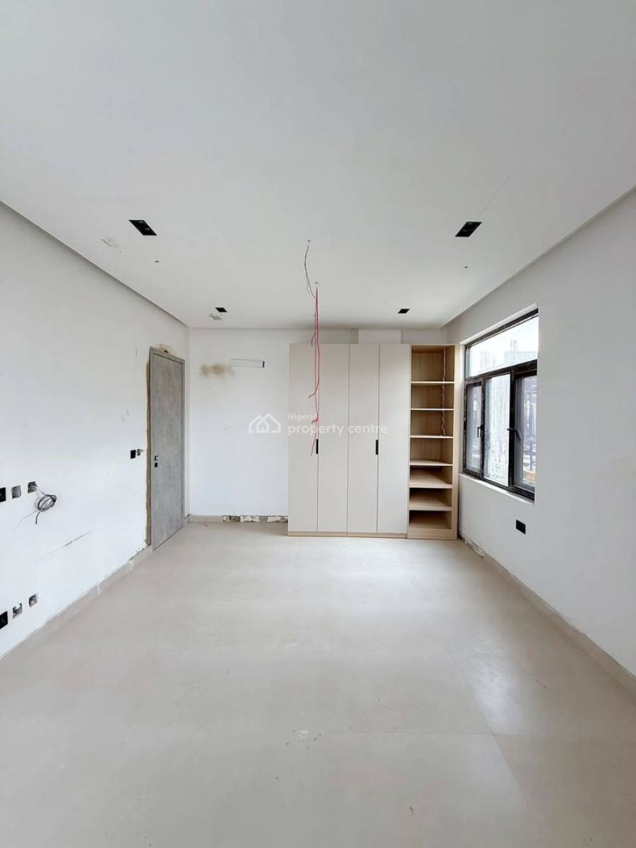 Exquisite 2 Bedroom Apartment, Lekki Phase 1, Lekki, Lagos, Flat / Apartment for Sale