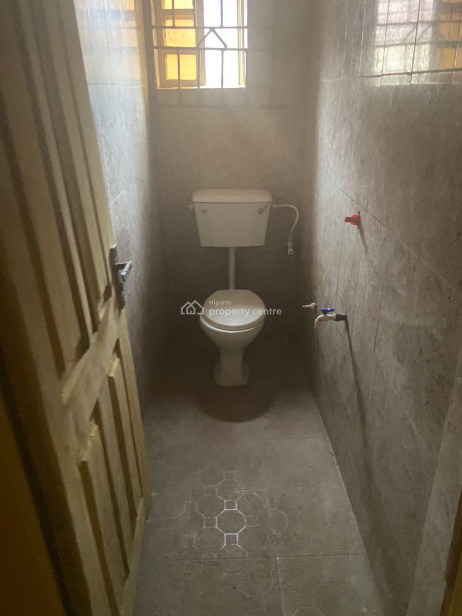 a Clean 2 Bedroom Apartment, Lucky Fiber Road, Ikorodu, Lagos, Flat / Apartment for Rent