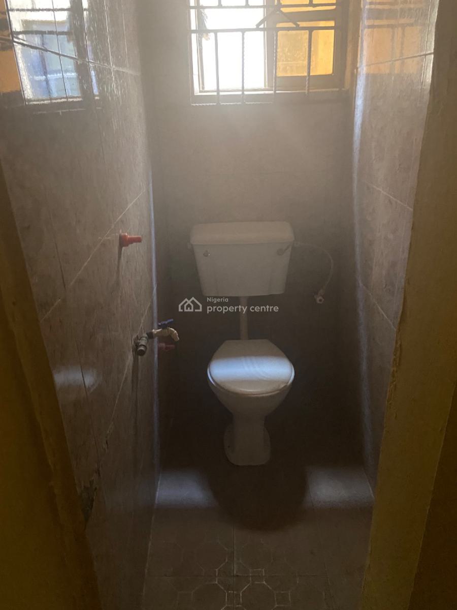 a Clean 2 Bedroom Apartment, Lucky Fiber Road, Ikorodu, Lagos, Flat / Apartment for Rent