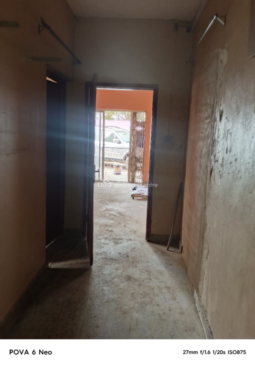 Executive and Super 2 Bedroom, Sadiku Street, Ilasa -maja, Ilasamaja, Mushin, Lagos, Flat / Apartment for Rent