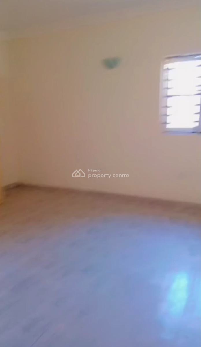 Clean 3 Bedrooms Flat Apartment Upstairs, Ikota Villa Gra, Ikota, Lekki, Lagos, Flat / Apartment for Rent