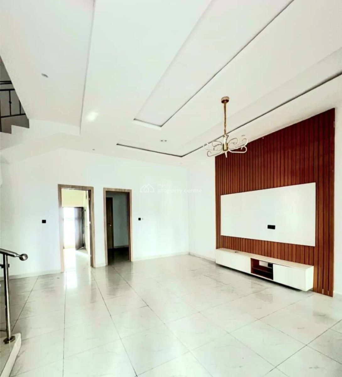 Well Maintained 4 Bedroom Terrace, Orchid Road, Lekki, Lagos, Terraced Duplex for Sale