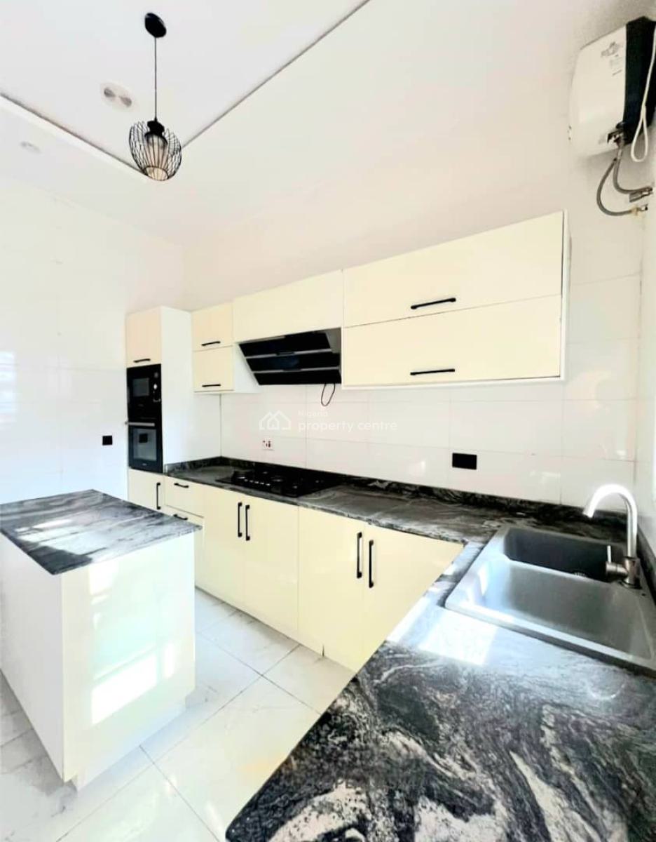 Well Maintained 4 Bedroom Terrace, Orchid Road, Lekki, Lagos, Terraced Duplex for Sale