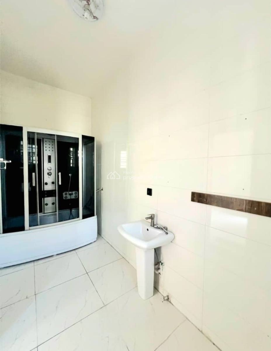 Well Maintained 4 Bedroom Terrace, Orchid Road, Lekki, Lagos, Terraced Duplex for Sale