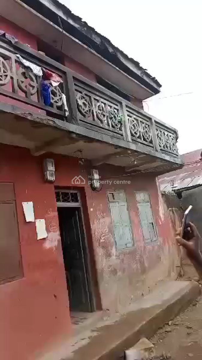 Prime Commercial Centre with Good Documentation, Mushin, Lagos, Commercial Property for Sale