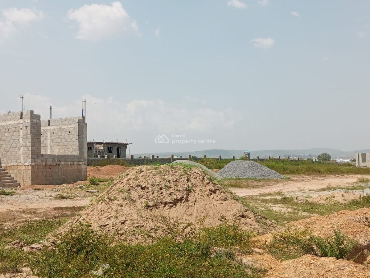 3 Bedrooms Semi Detached Duplex, Opposite Deeper Life Camp Ground, Kurudu Phase 5, Kurudu, Abuja, Residential Land for Sale